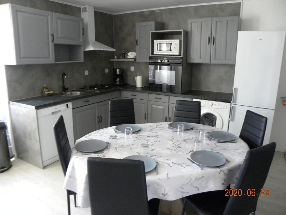 Ferienwohnung Gite Du Puits Laives Exterior foto
